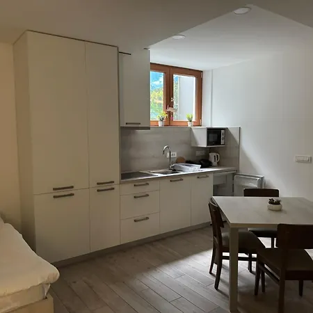 아파트 U Izi 2 크라니스카고라