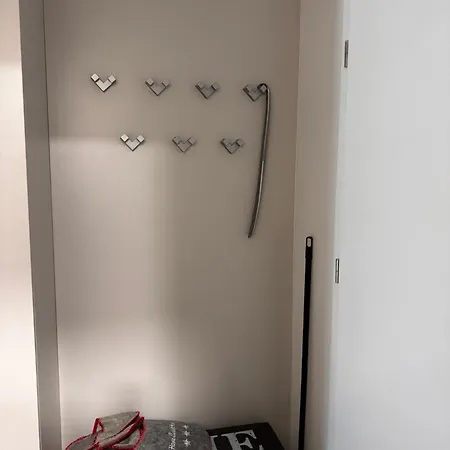 U Izi 2 * 크라니스카고라