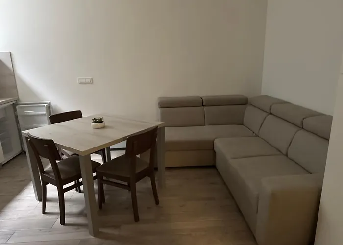 U Izi 2 شقة كْرانْيِسكا غورا